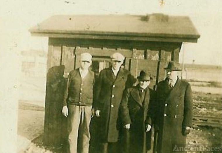 Signal House 2nd Street Wellston, Ohio