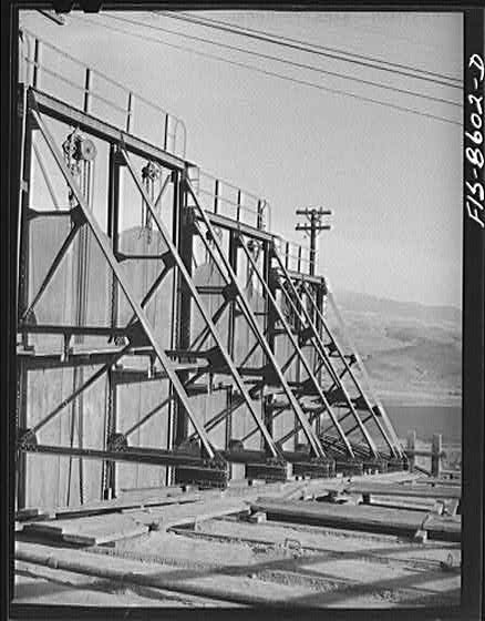 Anaconda smelter, Montana. Anaconda Copper Mining...