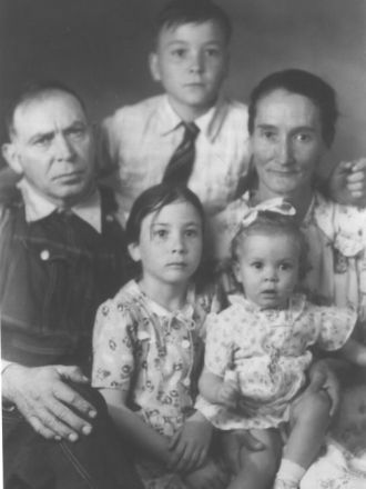 John W. and Nina Glover with chn