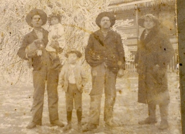 Unknown Elberton Campbells