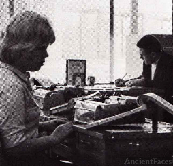 What Did Computers Look Like In The Past?