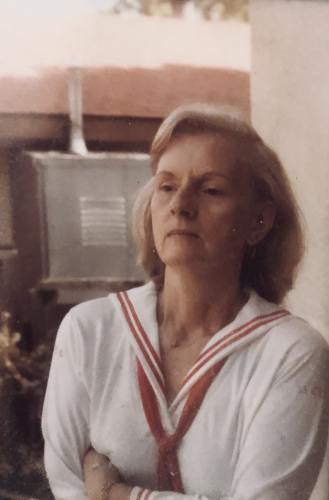 Lois E. Dezutti