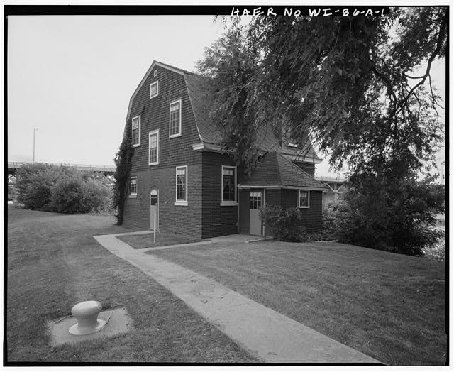 1. VIEW SOUTH, Lockkeeper's residence - DePere Lock &...
