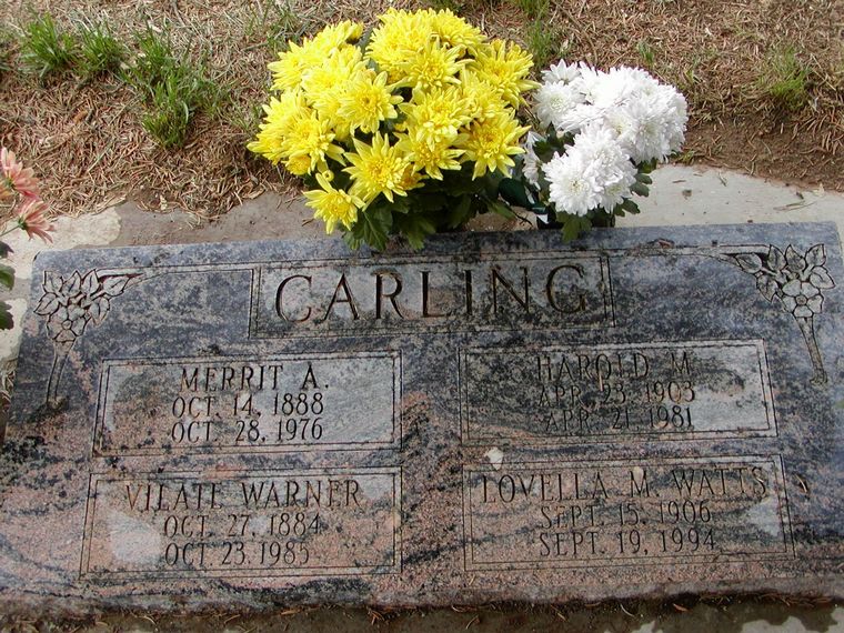 Gravestone Merrit Carling and Julia Vilate Russel