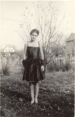 Lorraine Lucas abt 1938