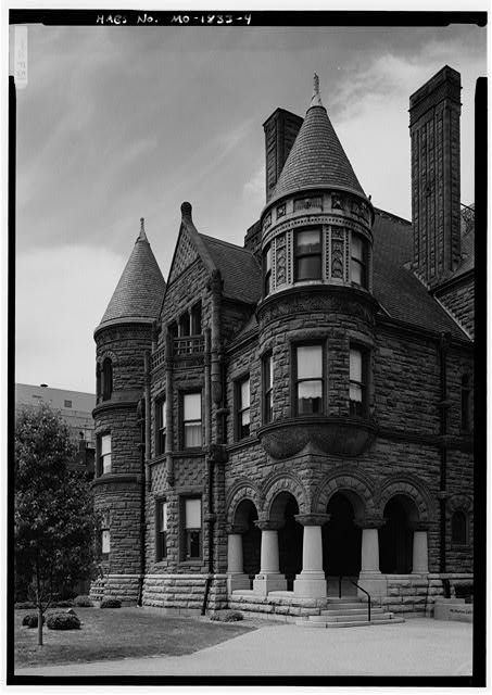 4. SOUTHEAST CORNER OF BUILDING - Samuel Cupples House,...