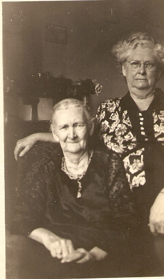 Mary Lou Hammons & Sadie Brown, Missouri