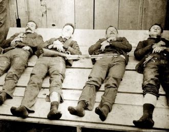 Outlaws of the Old West - The Dalton Gang Coffeyville Kansas
