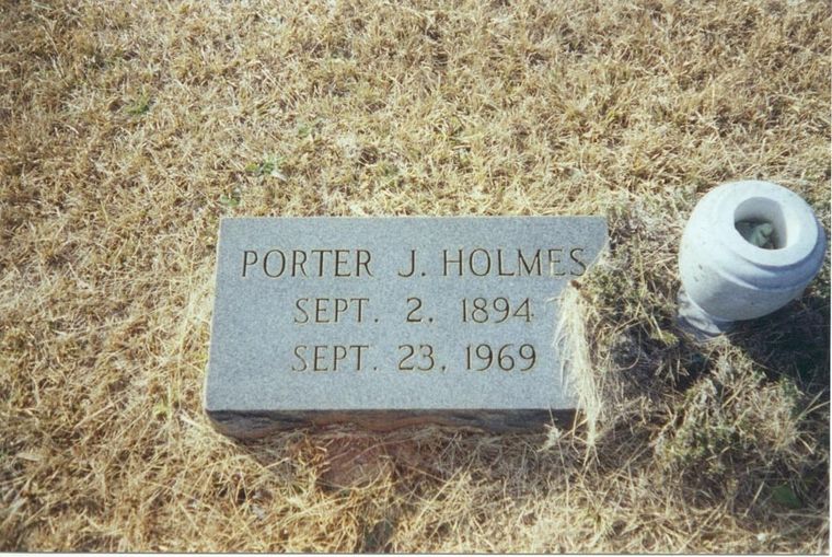 Headstone Porter J. Holmes
