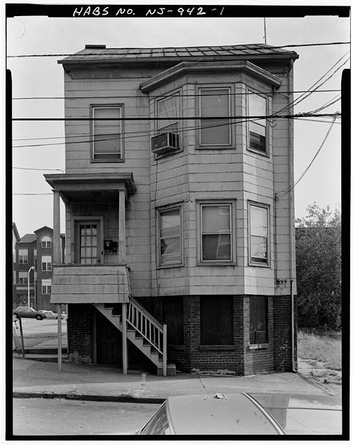 1. NORTHWEST FACADE, LOOKING SOUTHEAST - 30 Ward Street...