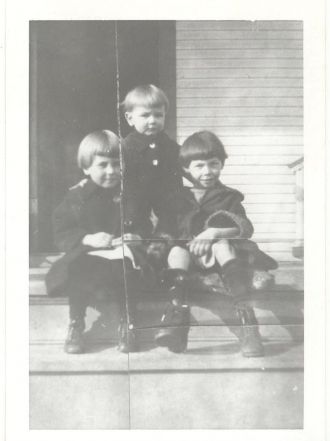 William Henry's children Frances, Helen, William Edward 1925