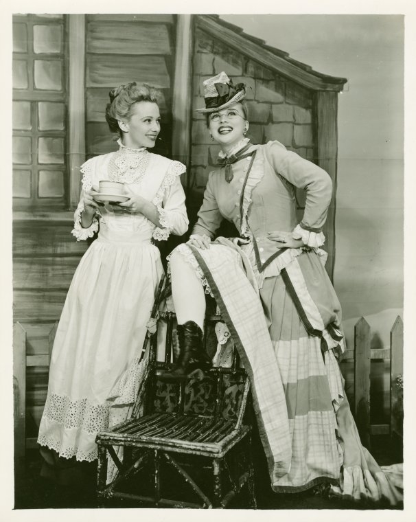 Jan Clayton and Jean Darling 