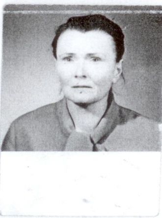 Zdenka Bartosova b. Halamkova, my grandmother