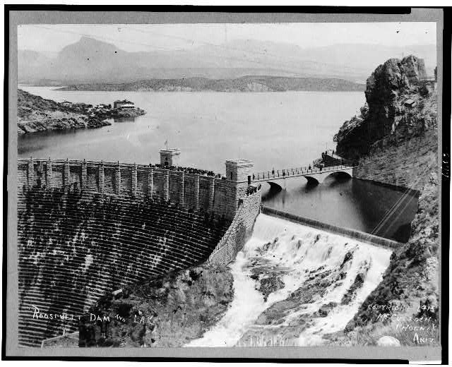Roosevelt Dam and lake