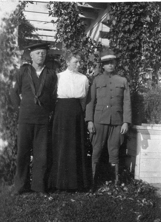Unknown Two soldiers & a Lady