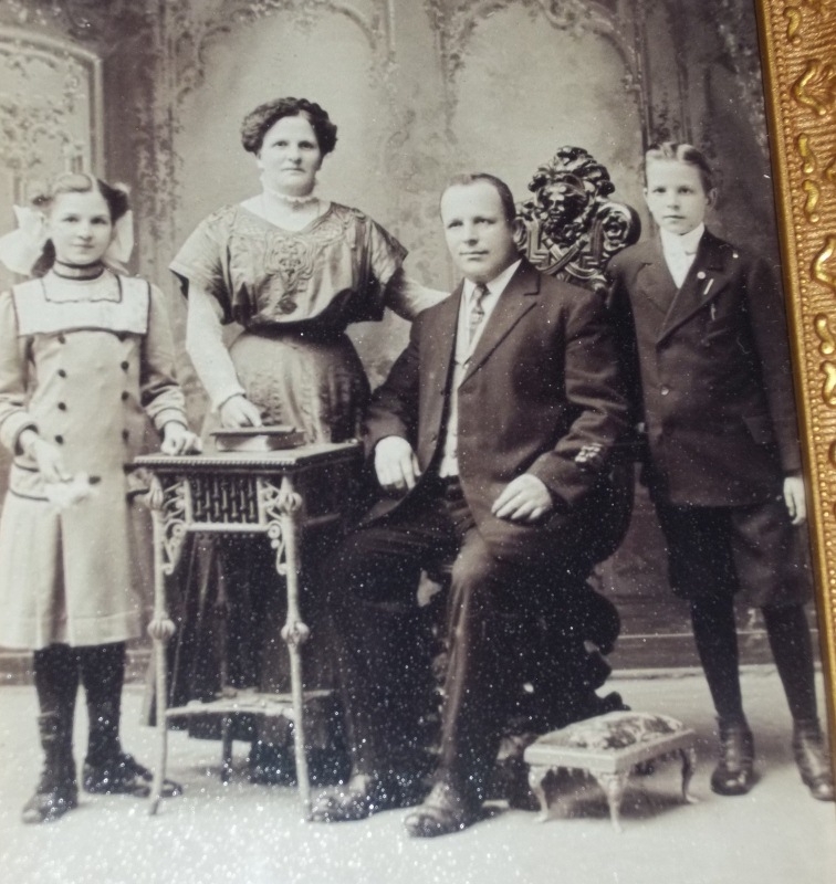 William F.G.  Lange family