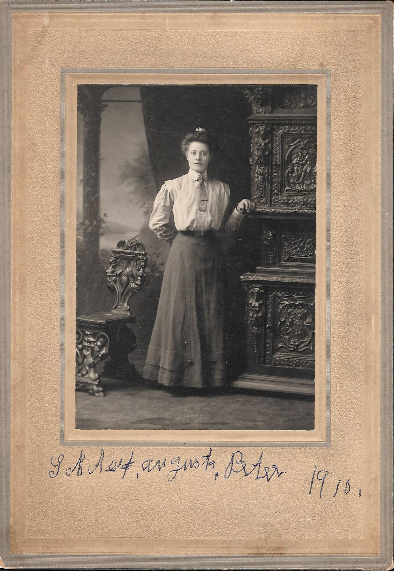 1910 - Augusta Peter
