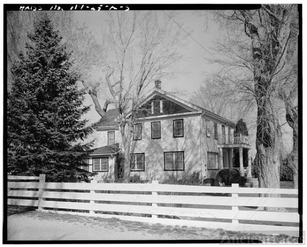 3. VIEW OF MAIN HOUSE FACING NORTH. - Peleg Brown Ranch,...