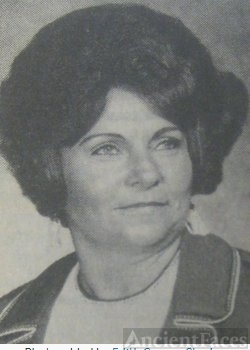 Hildegarde (Schneider) Helfenbein