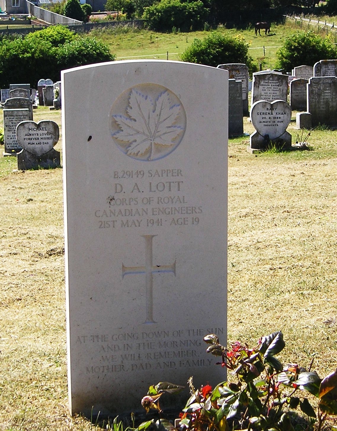 Douglas Ainsworth Lott gravesite
