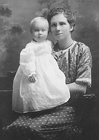 Ida Mae & Elwin Cadwell 1911