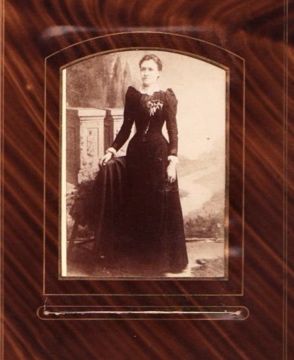 Standing Woman