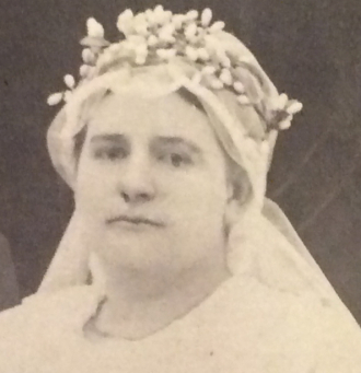 Wilhelmina Johanna Moller Budde on her wedding day 1916