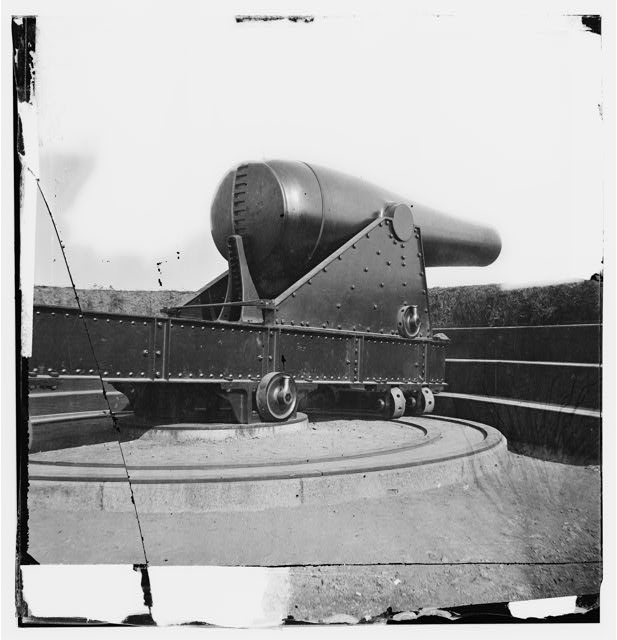 Alexandria, Virginia. 15-inch Rodman gun in Battery Rodgers