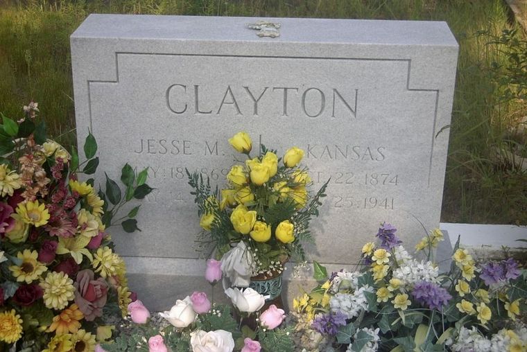Burial place of Jess & Kansas Clayton