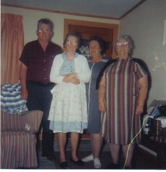 Isaac, Dorothy, Della & Phyllis