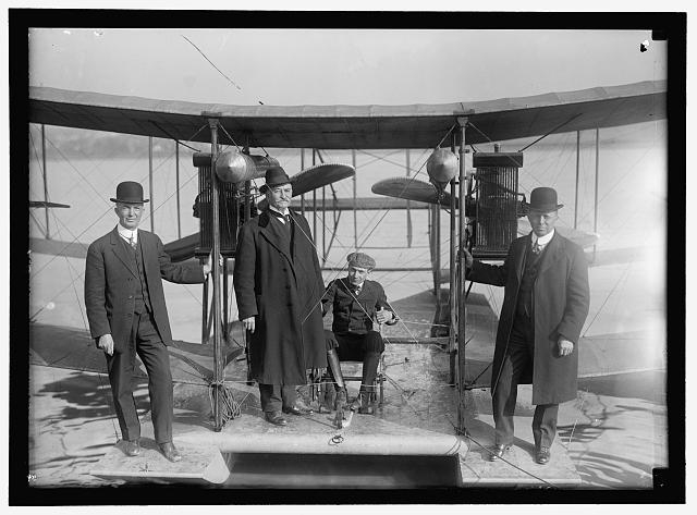 RICHARDSON TANDEM BIPLANE HYDROPLANE ON POTOMAC, APRIL,...