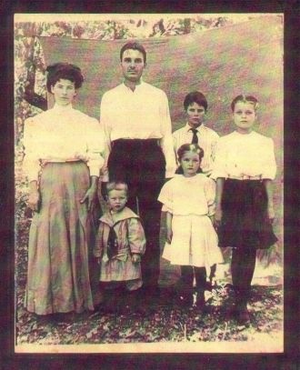 Early Pete & Easter family