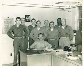 Capt Piercy, Msgt E. Prater and other Marines