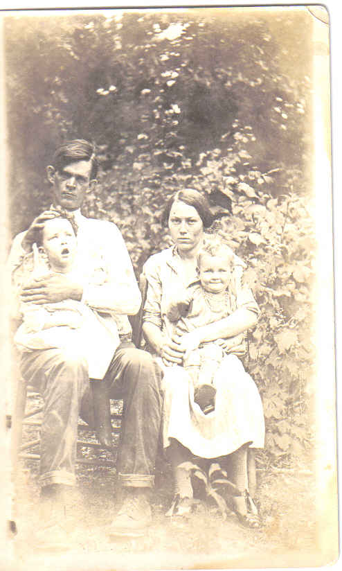CegalEmmsonDildine and family