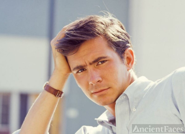 Anthony Perkins