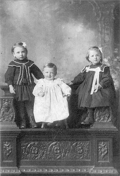 3 oldest children of Frank & Sally Humiston