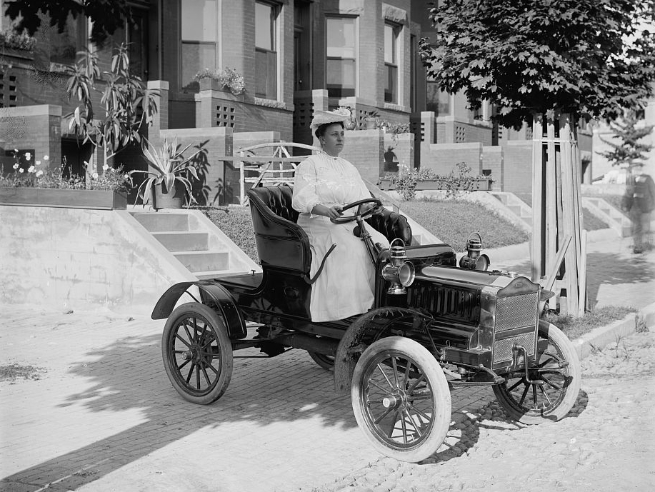Vintage Car Mrs Guy Henry