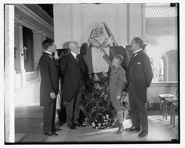 Unveiling of Duarte bust at Pan American, [11/18/25]