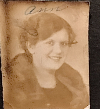 Anne Kostry