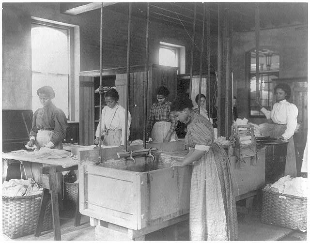[Hampton Institute, Va., 1899 - Classroom scenes -...