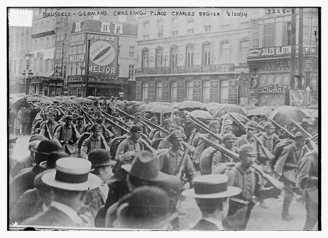 Brussels -- Germans crossing Place Charles Rogier, 8/20/14