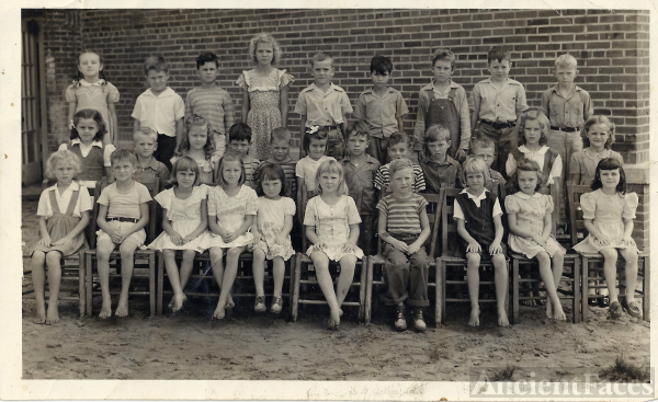 1946 Blountstown 2nd Grade Class Photo