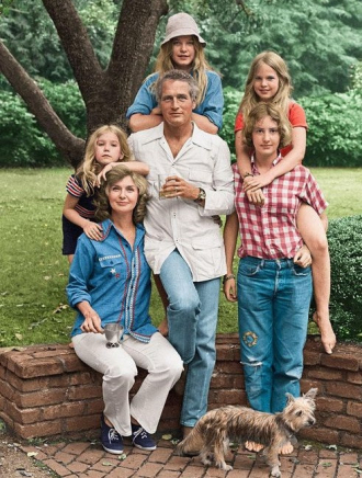 Paul Newman and Joanne Woodward and their four daughters.