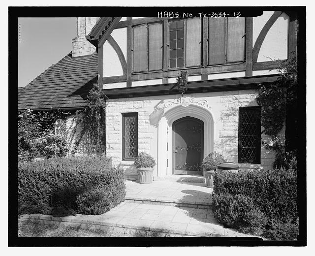 Detail of front entrance looking north - Reed Hall, 3200...