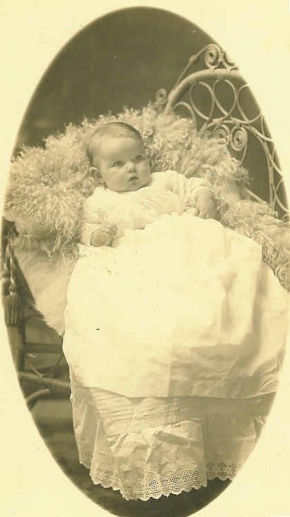 Fern, daughter of Arthur & Tessie (Walton) Sheeks
