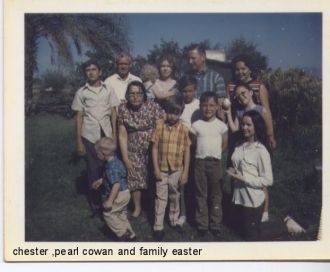 Chester and Pearl Cowan Family Easter