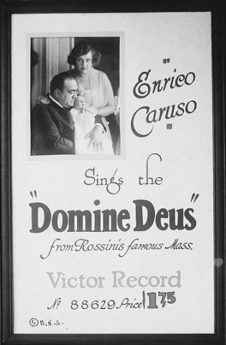Victor Poster : Enrico Caruso sings