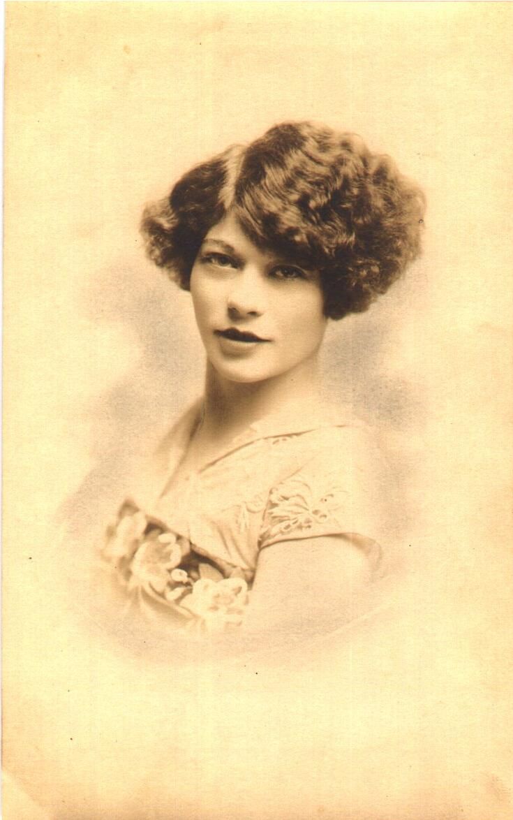 Susie (Brown) Gee, 1925