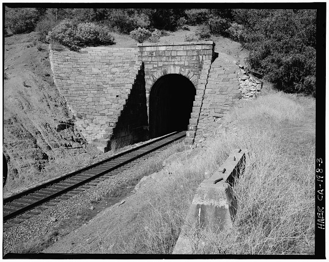 3. West portal of Tunnel 23, view to north, 135mm lens....