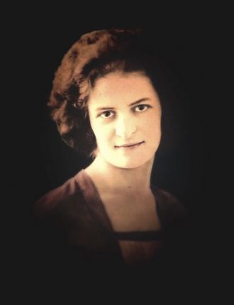 Lillian Bertha (Knoll) Gruhle